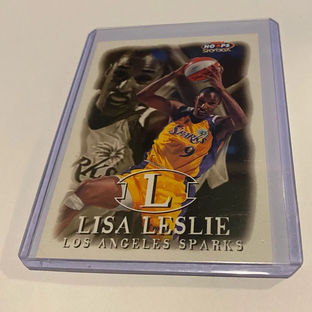 Lisa Leslie 1999 WNBA Hoops SkyBox Basketball Card #60 Los Angeles Sparks - Picture 1 of 3